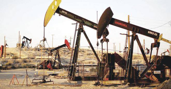 انخفاض أسعار النفط عالمياً