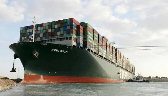 خسائر جنوح سفينة إيفر غيفن قد تصل إلى مليار دولار