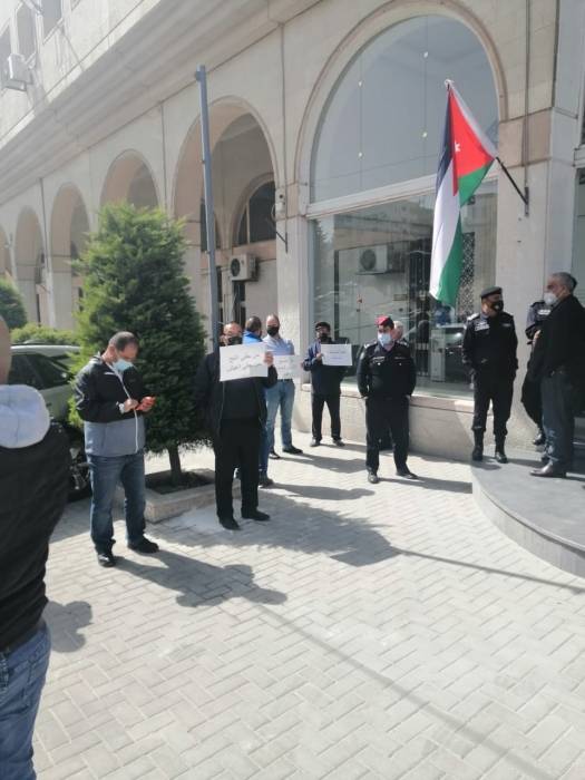 اعتصام لمربي الأبقار أمام وزارة الزراعة 