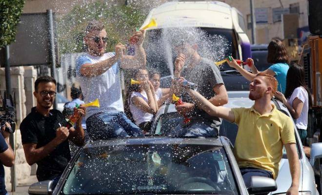 أوائل الفرع العلمي - أسماء