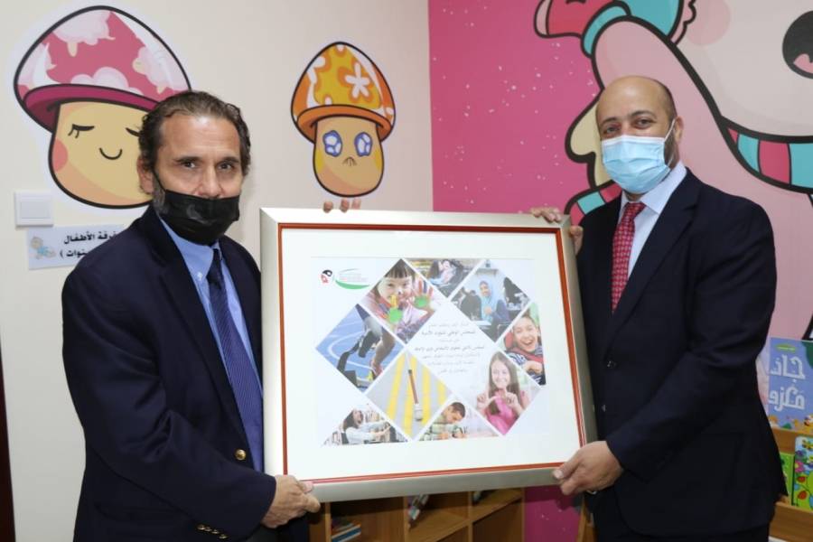 الامير مرعد بن رعد يكرم رئيس المجلس الاعلى لحقوق ذوي الاعاقة 