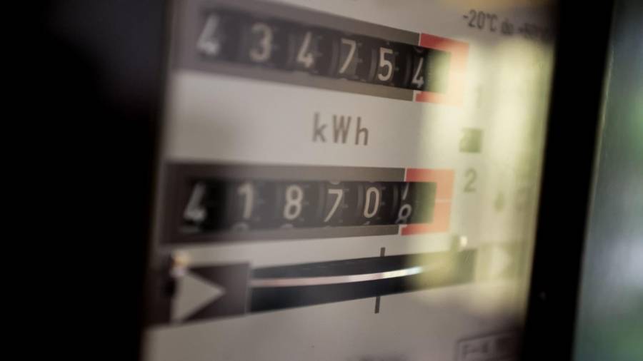 تثبيت قيمة بند فرق أسعار الوقود في فاتورة الكهرباء الشهر المقبل عند صفر