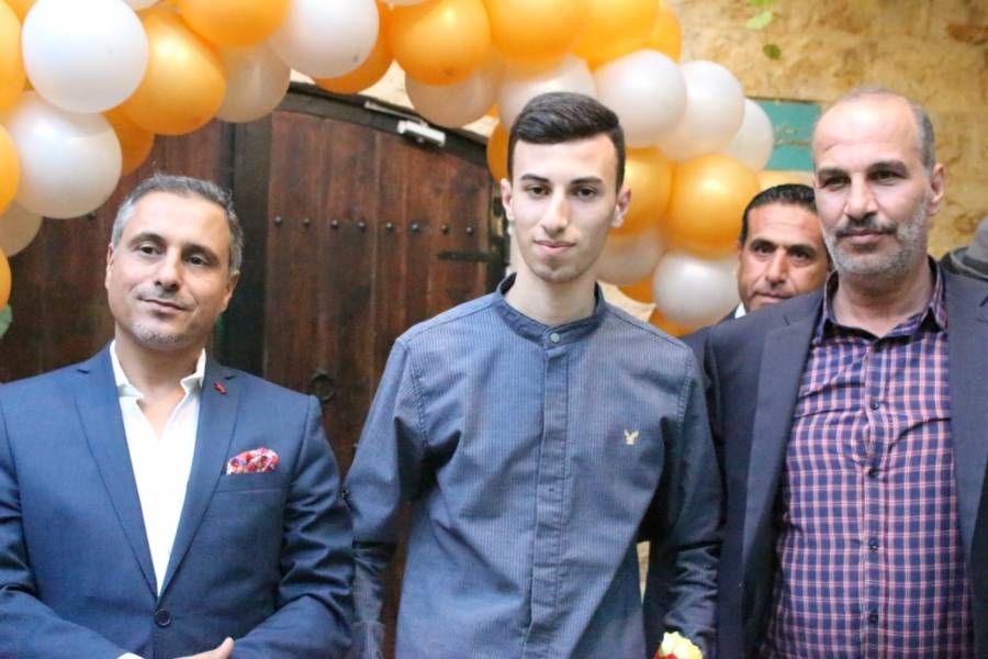 الدكتور صياح العبادي يكرم الطلبة المتفوقين في لواء وادي السير 