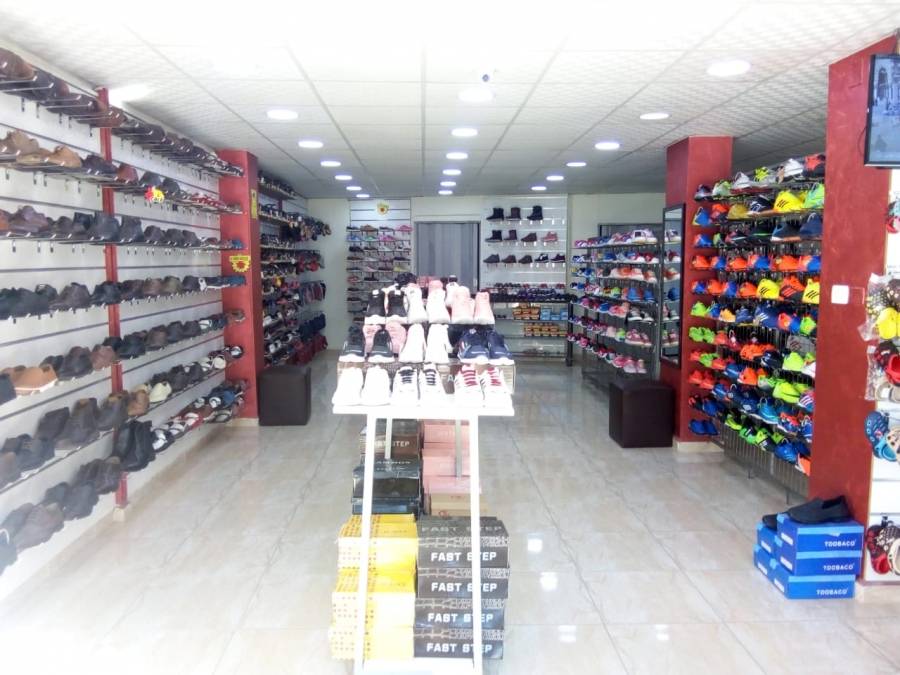 فرصة استثمارية.. محل تجاري في منطقة مميزة للبيع 