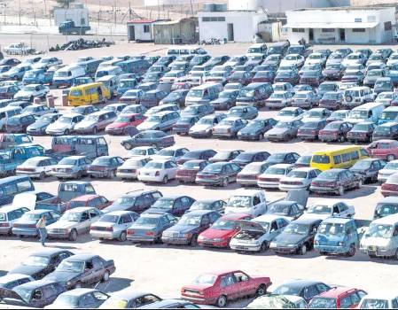 قطاع السيارات يطالب بتخفيض الرسوم الجمركية والضرائب