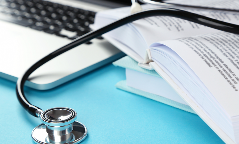 التعليم العالي : انخفاض معدلات القبول التنافسية في التخصصات الطبية والهندسية - تفاصيل