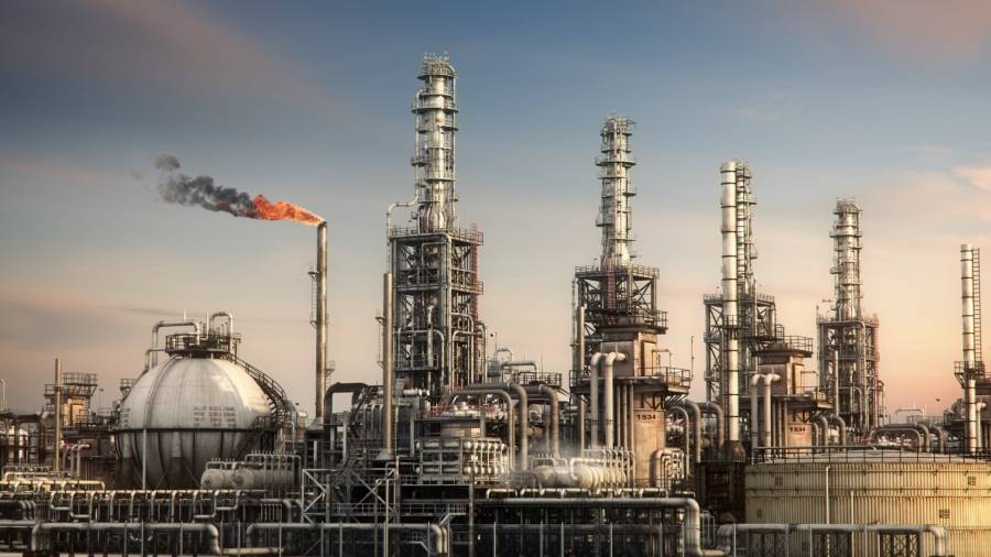 الحكومة باعت 43 ألف طن من النفط الخام للمصفاة