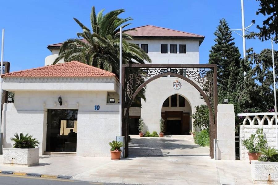 تمديد العمل بقرار إعفاء المواطنين والأنشطة الاقتصاديّة من الرسوم الإنشائيّة 