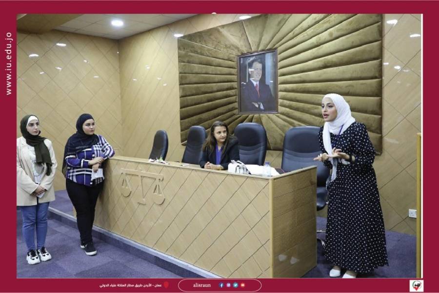 الحقوق في الإسراء تعقد دورة تدريبية بعنوان " لغة الجسد"