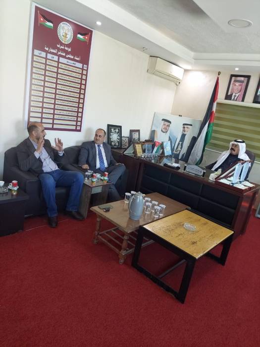 مجلس عشائر العجارمه يكرم جمعية صقور الاردن التعاونية