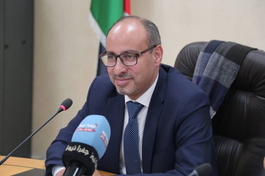 النائب نمر السليحات يتقدم بالتهنئة لجلالة الملك بمناسبة قدوم شهر رمضان 