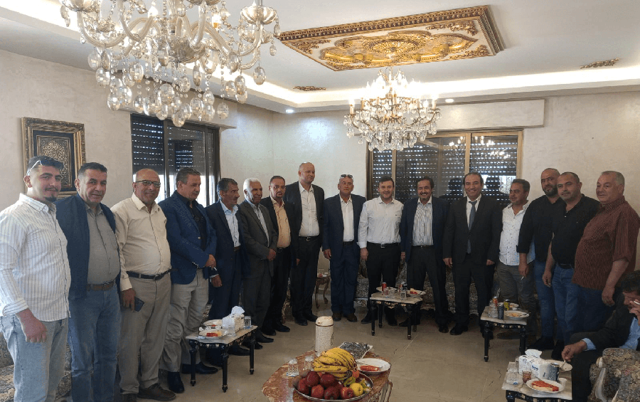 المقاول "علي العمري " وإخوانه يقيمون دعوة غداء على شرف نقيب ومجلس نقابة المقاولين