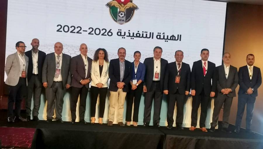 نادي "أم قطين" الرياضي يهنئ المهندس فؤاد الدويري بفوزه في الهيئة التنفيذية لاتحاد كرة القدم