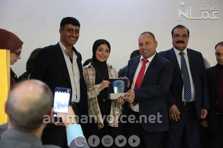 المهيرات يكرم طالبات الثانوية العامة في مدرسة عراق الأمير