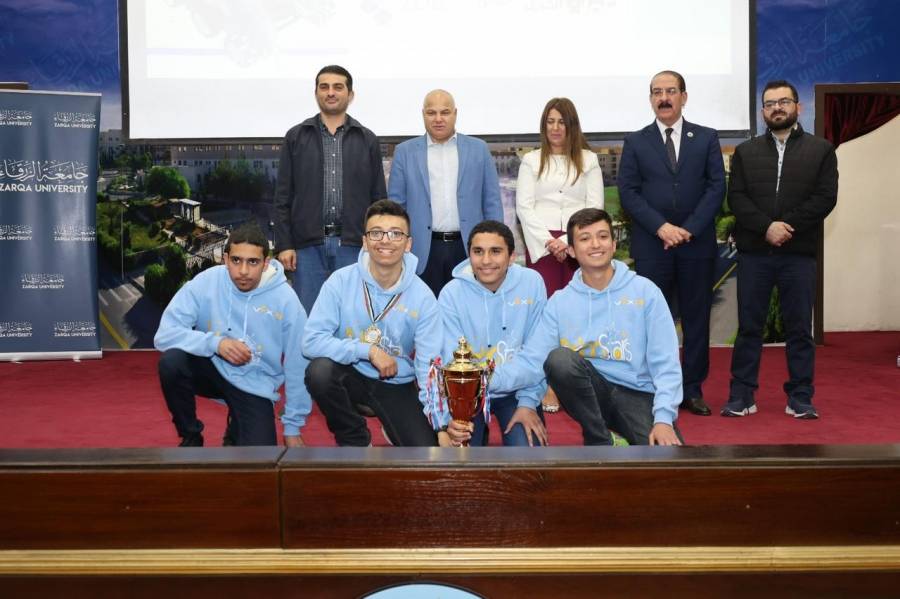 "زها " الثقافي يفوز بعدة جوائز في البطولة الوطنية الرابعة للروبوت vex competition
