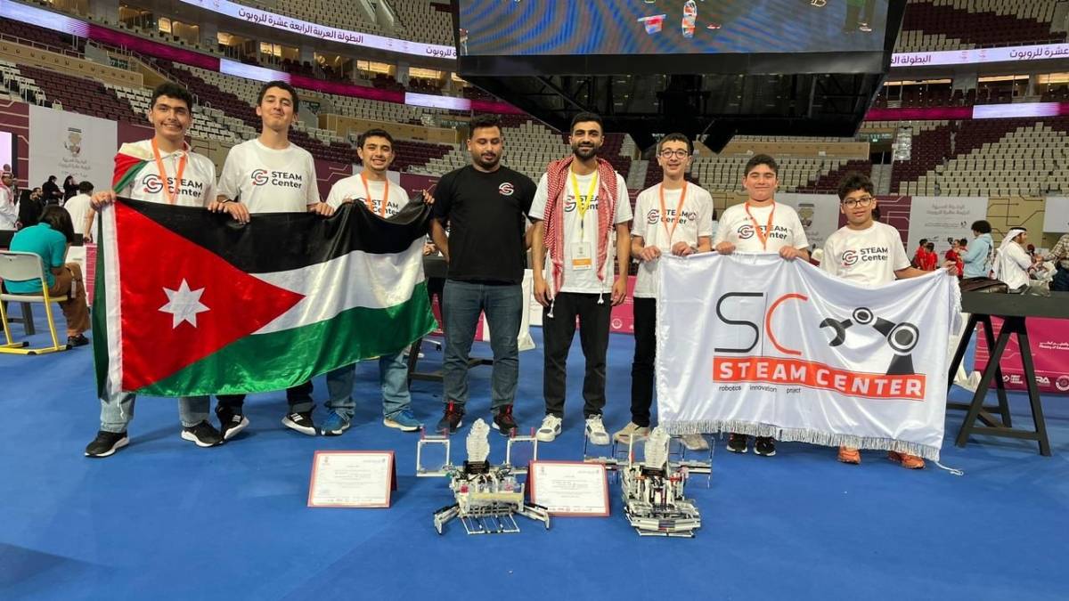 فريقان أردنيان يحصدان مراكز متقدمة بمسابقة عربية للروبوت