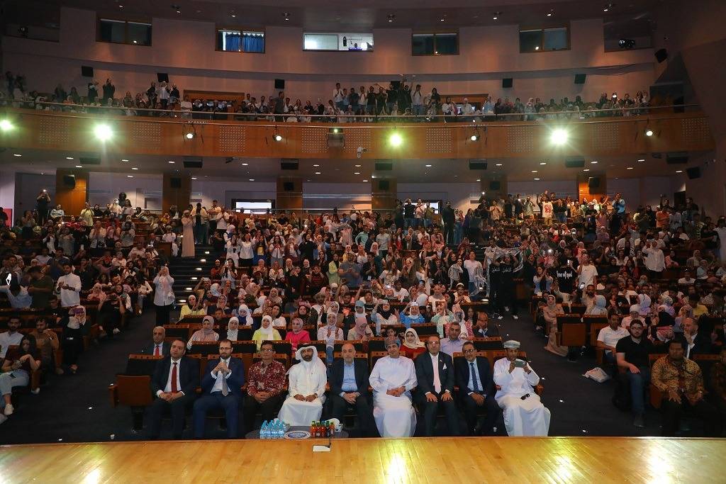  التطبيقية تحتفل باستقلال الأردن السابع والسبعين بمشاركة كبيرة من الدول انطلاقاً لافتتاح معرض الجاليات