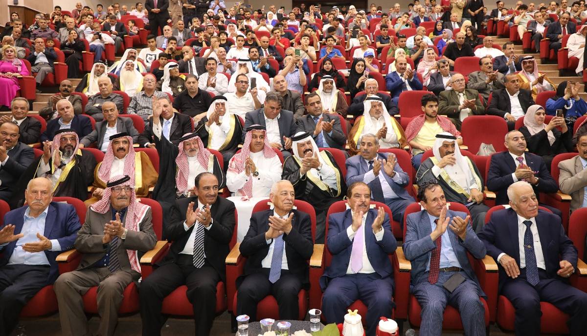  رئيس الديوان الملكي يرعى احتفالا بمناسبة الأعياد الوطنية بالزرقاء