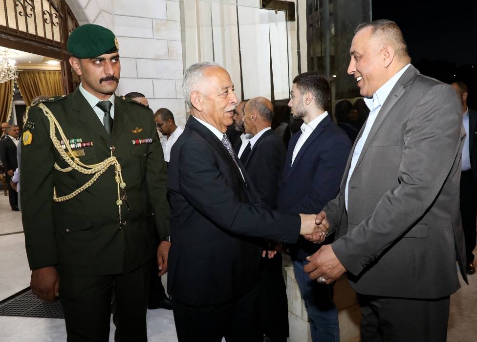 العيسوي يقدم واجب العزاء لآل قطيشات والجراح والمسلماني