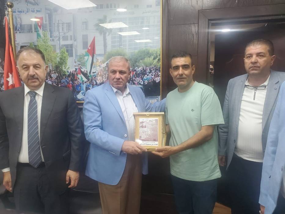 وفد أبناء شهداء جنين في البقعة وعين الباشا والشوؤن الفلسطينية والدستور  