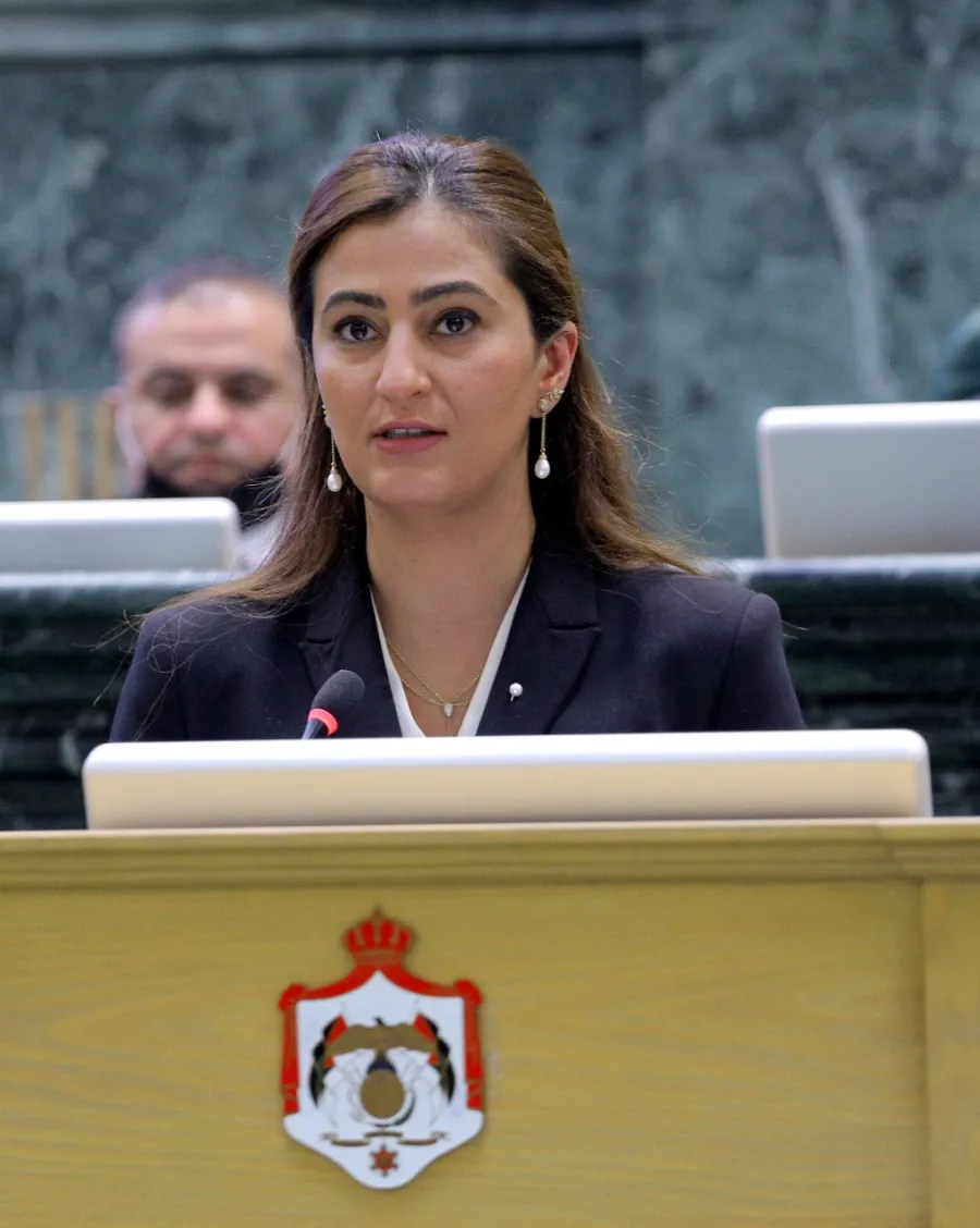 دينا البشير توضح حقيقة مداخلتها حول تسهيل دخول الفلسطينيين للأردن