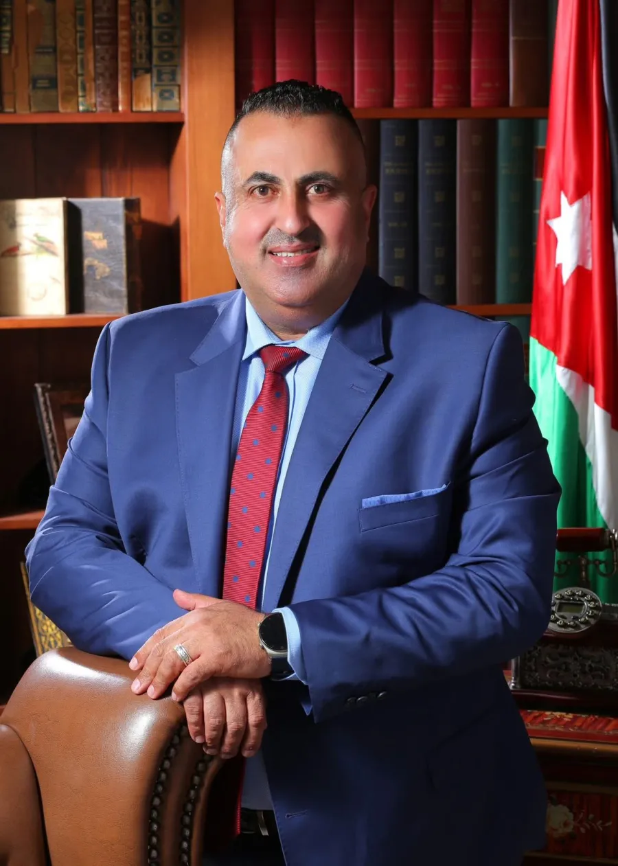   الدكتور محمد الجدوع قامة وطنية لا يشغله الا دعم شباب وطنه