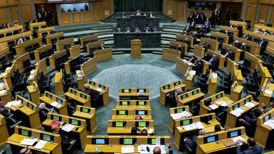 رفع الحصانة عن نائب حزبي