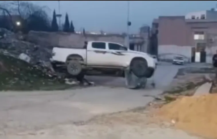 بالفيديو.. العناية الإلهية تحول دون وقوع كارثة في إربد