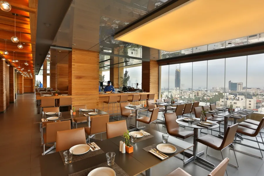 المطاعم في غرفة الإنعاش.. هل تؤجل الحكومة أقساط القروض؟