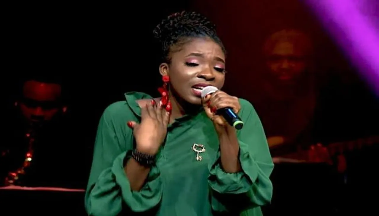 في حادث صادم وفاة نجمة ذا فويس بعد لدغة أفعى سامة