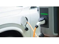 شحن السيارات الكهربائية يصبح أسرع من تعبئة البنزين قريبا