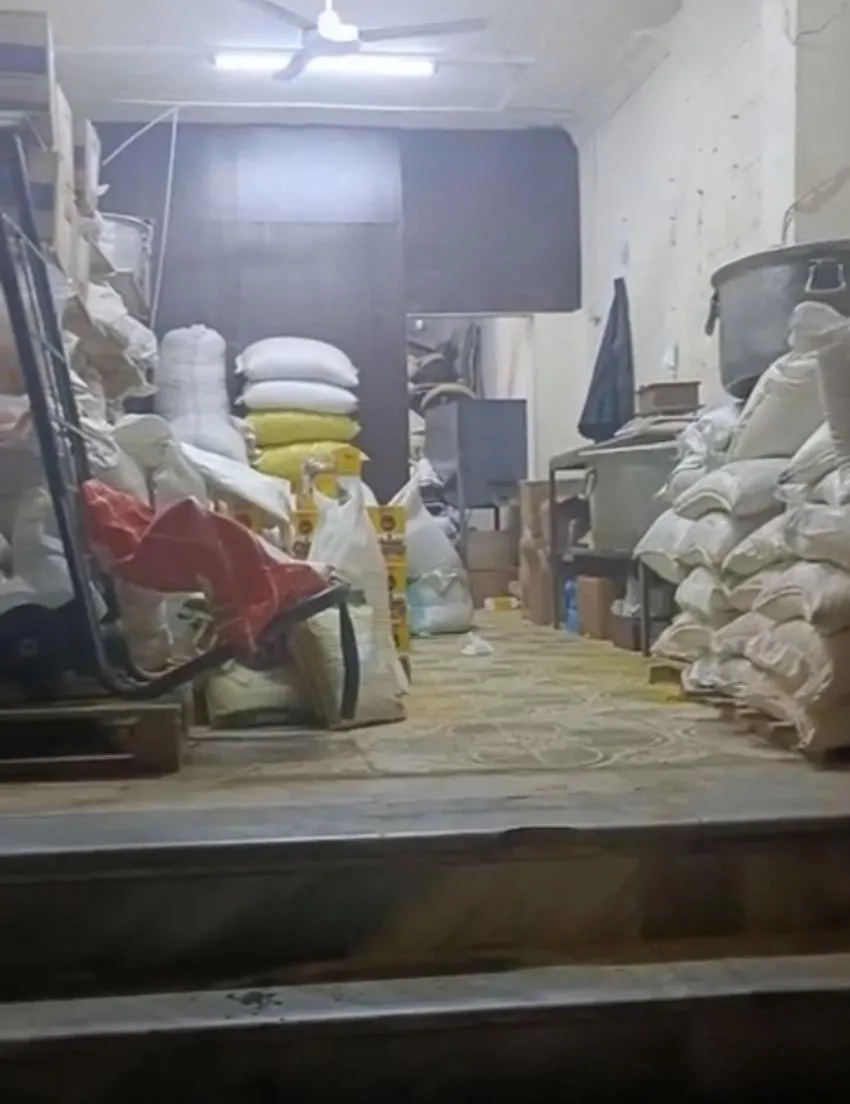 اغلاق مشغل بهارات في عمان لمخالفات صحية وتحويل القائمين عليه للقضاء