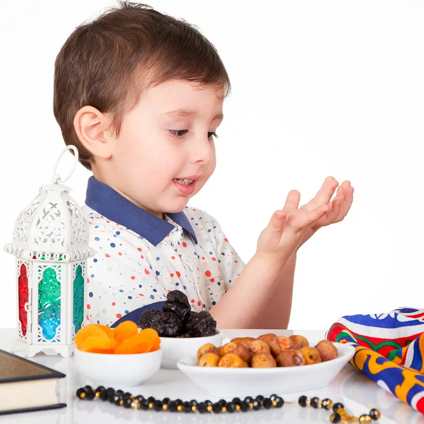 متى يؤمَر الطفل بالصوم؟