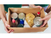 "طرود الخير تحت مجهر الرقابة".. الغذاء والدواء تضع خطوطا حمراء امام المتبرعين والمنشآت