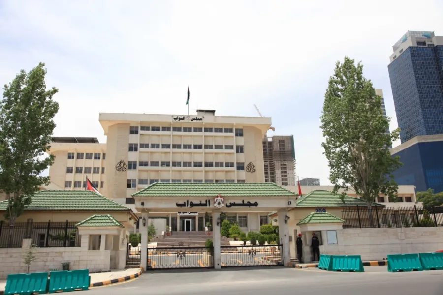 5 نواب أردنيين يواجهون طلبات قضائية لرفع الحصانة