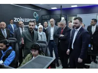 الأمير عمر بن فيصل يفتتح أكاديمية زين للرياضات الإلكترونية وتطوير الألعاب الإلكترونية في الجامعة الأردنية