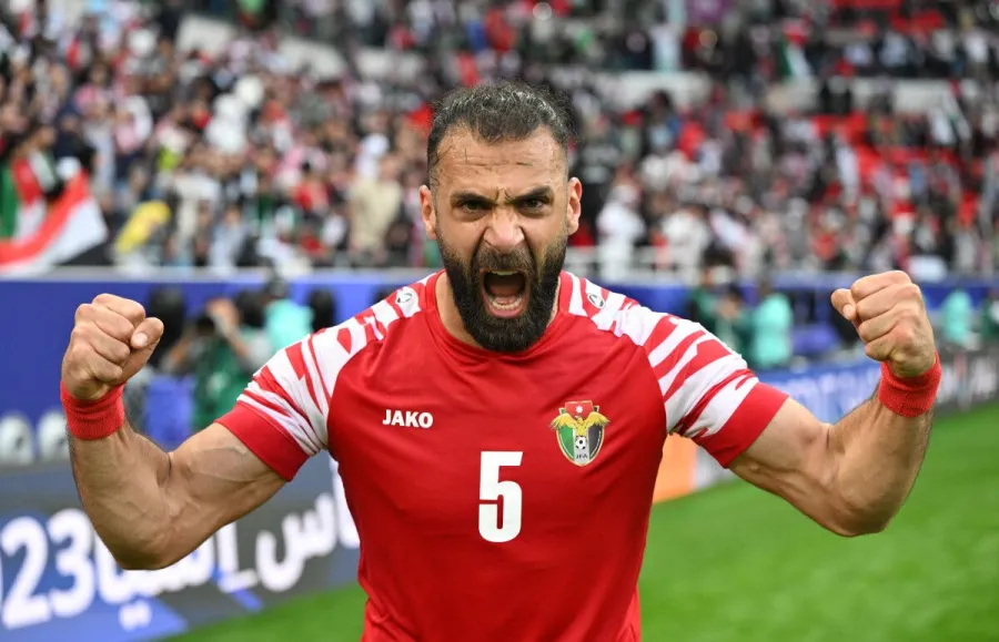 نجم منتخب "النشامى" يزن العرب يختار ناديه
