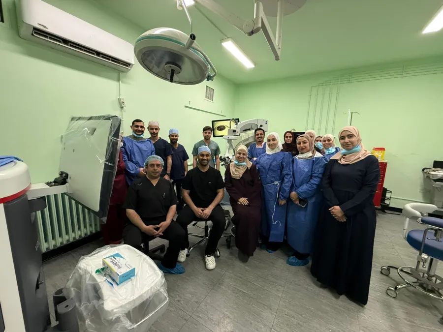 لأول مرة في وزارة الصحة زراعة صمامات دقيقة لخفض ضغط العين في مستشفيات البشير